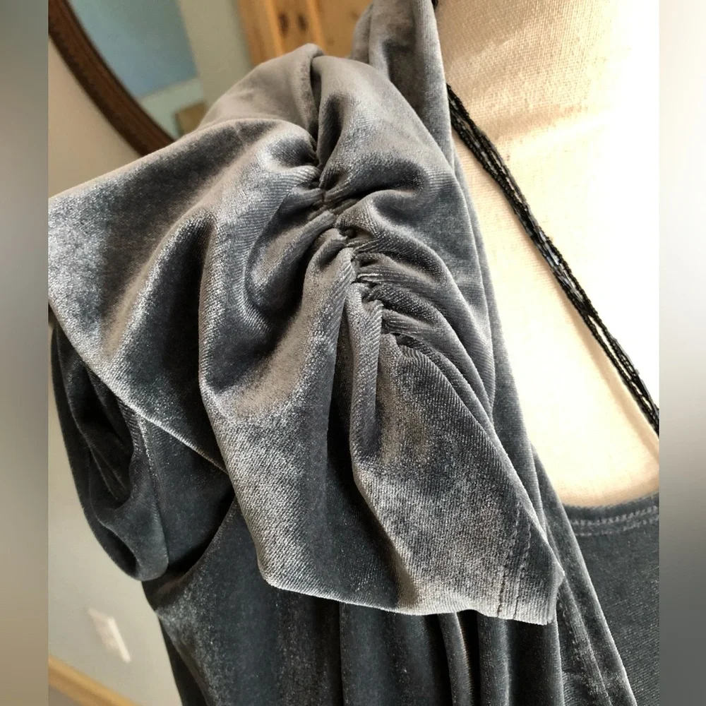 Susan Graver Grey Luxe Velvet Cardigan & Tank Set Size Large - Picture 8 of 10